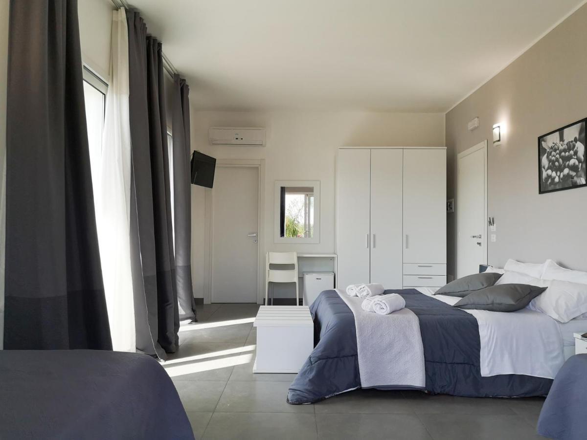 アヴォラ Ermes Bed & Breakfast エクステリア 写真